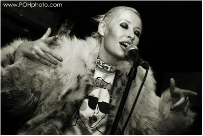 Photo of Wendy James w/Racine