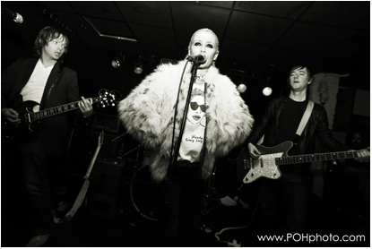Photo of Wendy James w/Racine