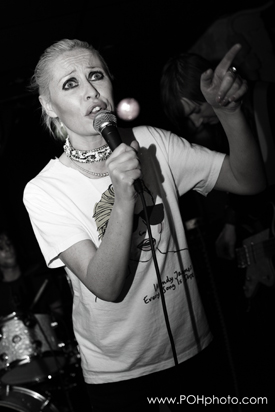 Photo of Wendy James w/Racine