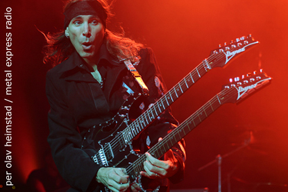 Photo of Steve Vai